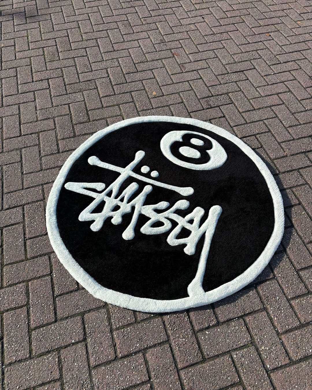 Stüssy 8-Ball Rug – Rug Cult